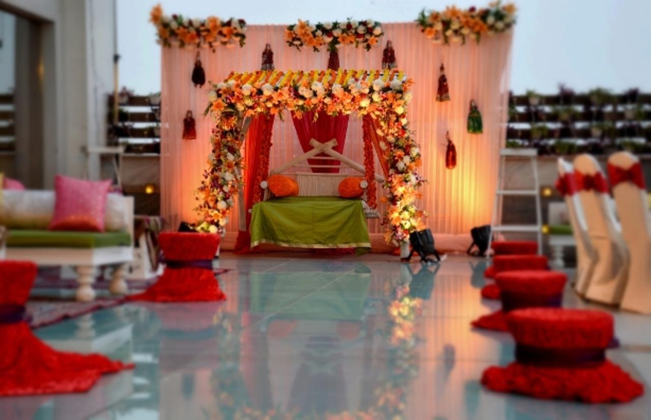 Ramada By Wyndham Ghaziabad Vasundhara Hotel Bagian luar foto