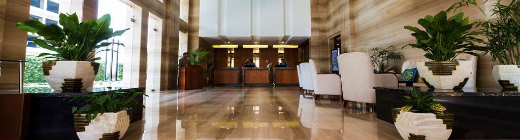 Ramada By Wyndham Ghaziabad Vasundhara Hotel Interior foto