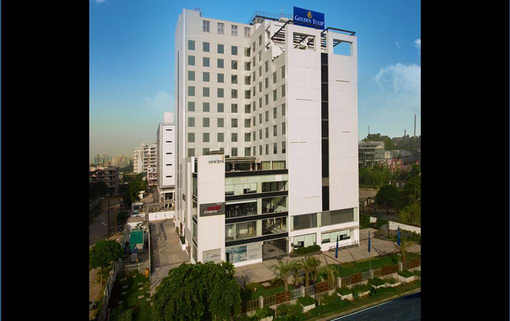 Ramada By Wyndham Ghaziabad Vasundhara Hotel Bagian luar foto